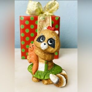 Vintage 1984 Enesco Kathy Wise Raccoon Figurine – Holiday Gift Collectible